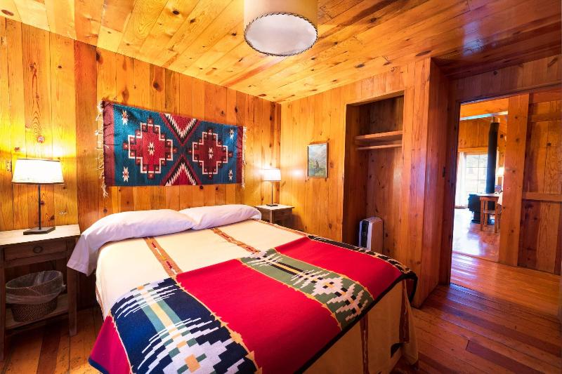Corkins Lodge image