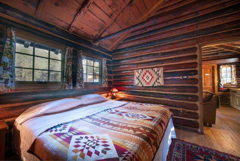 Corkins Lodge image