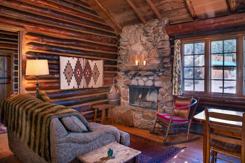 Corkins Lodge image