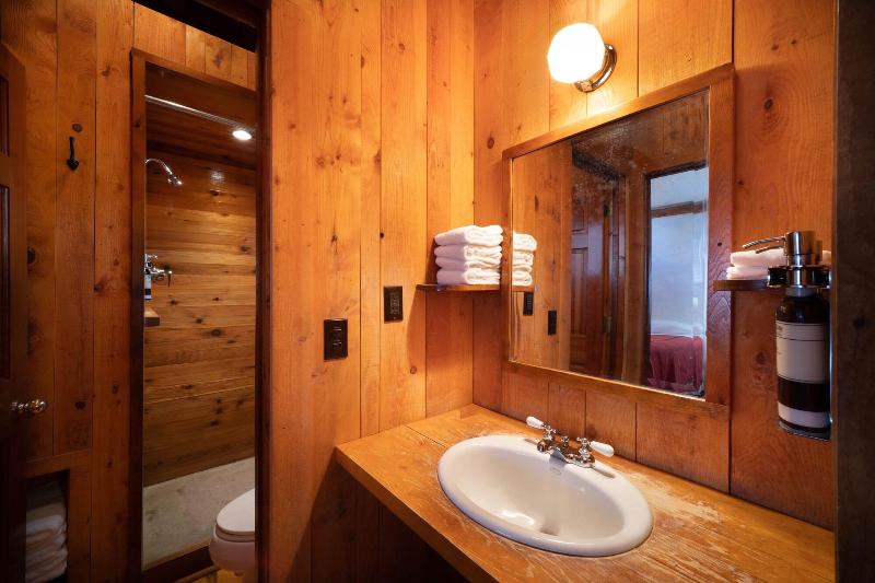 Corkins Lodge image