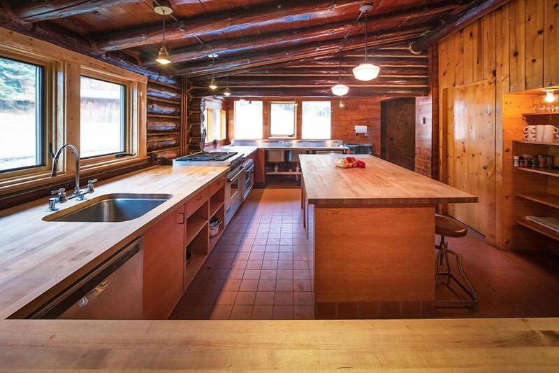 Corkins Lodge image