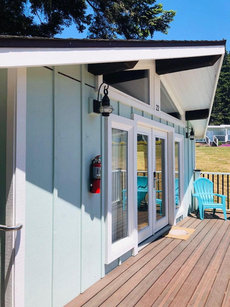 Seafoam Lodge image
