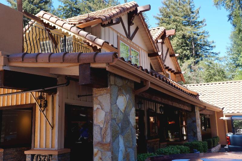Brookdale Lodge image