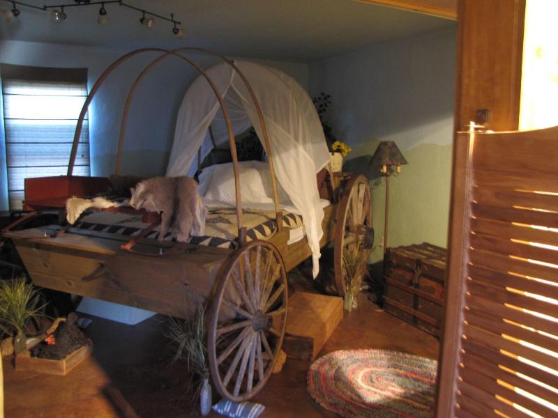 Covered Wagon B&B/Guesthouse