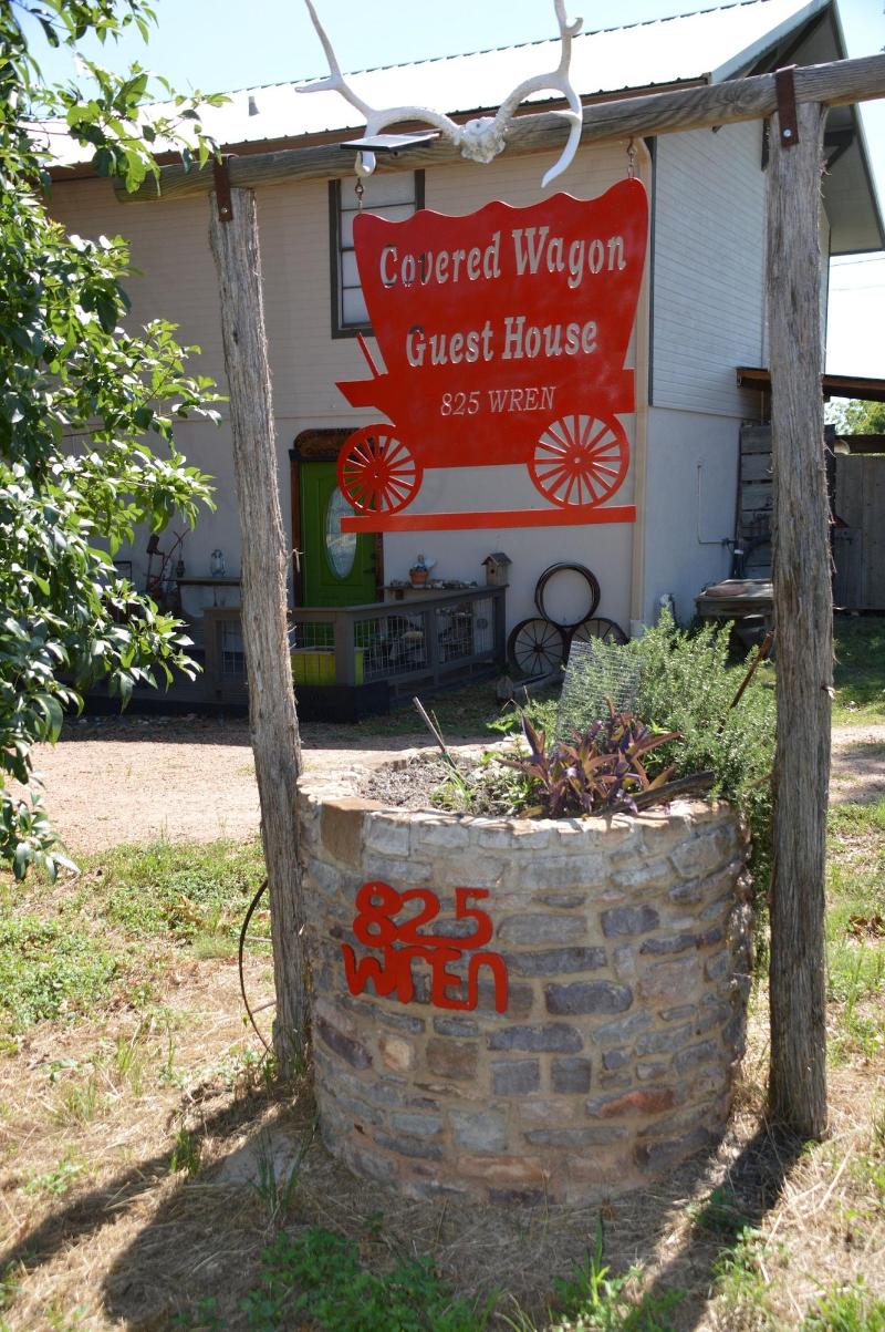 Covered Wagon B&B/Guesthouse