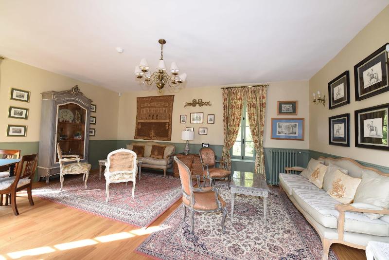 Château de Maudetour image