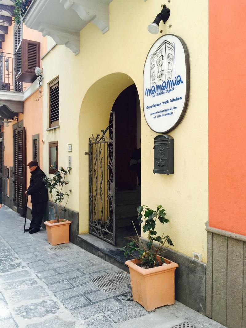 Mamamia Guesthouse image