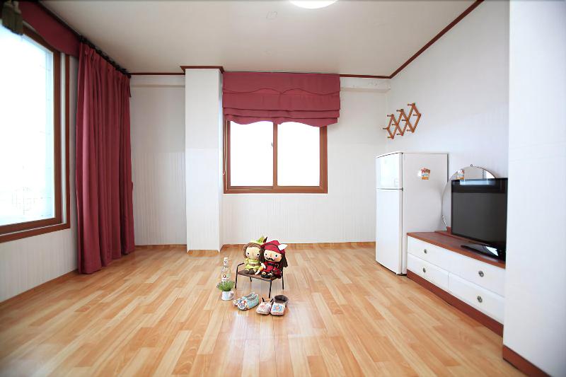 Mangsang East House image
