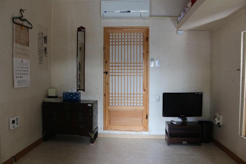 Chiam Gotaek image