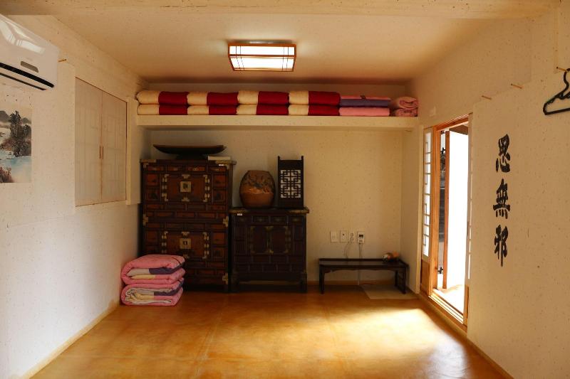 Chiam Gotaek image