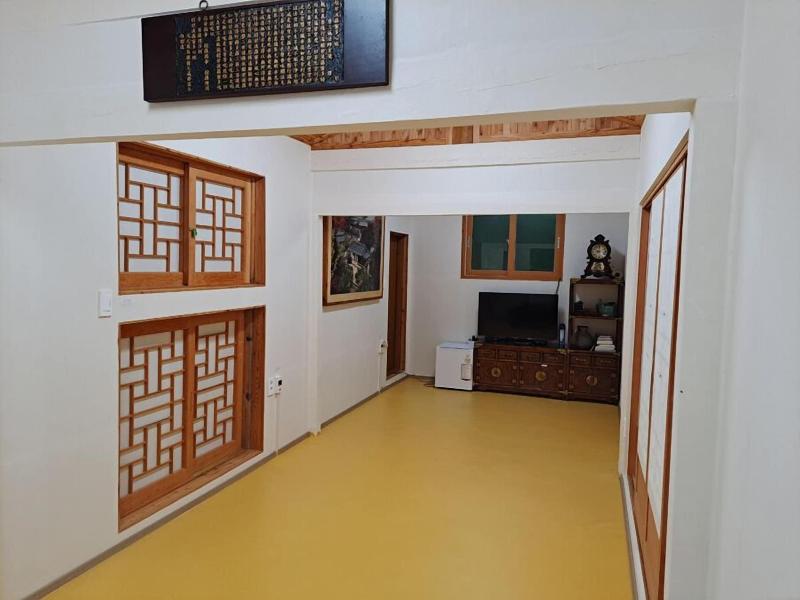 Chiam Gotaek image