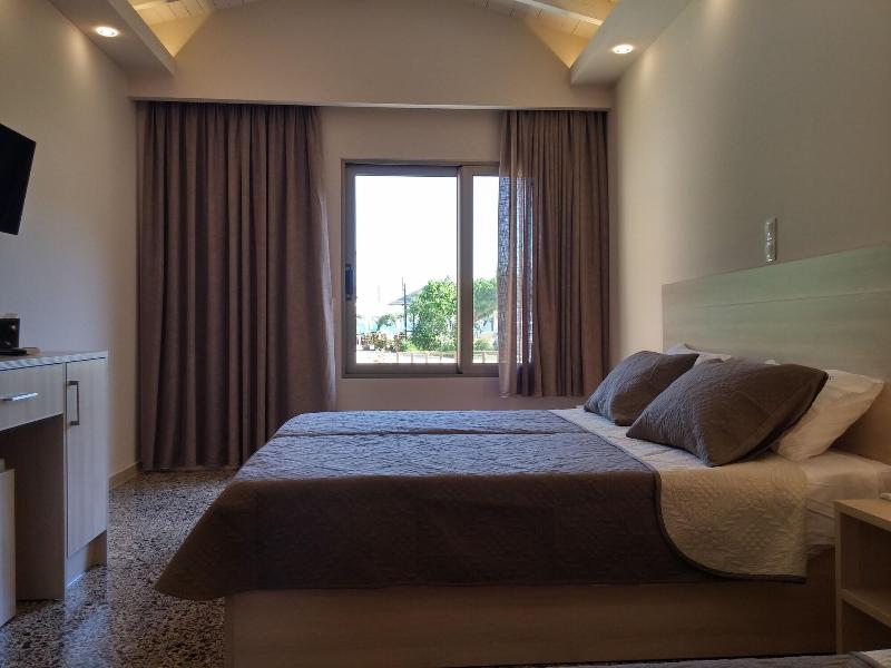 Anetis Beach Hotel image
