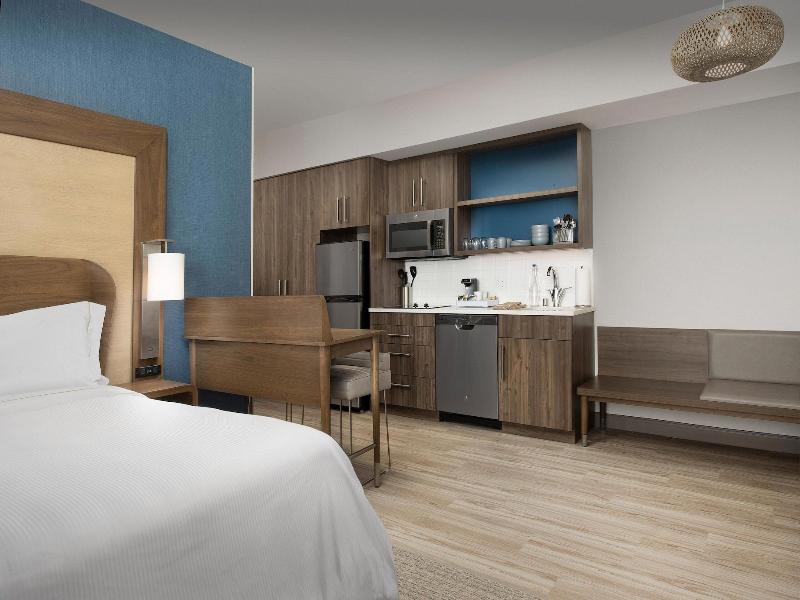 STUDIO Accessible KING SIZE BED — photo 4