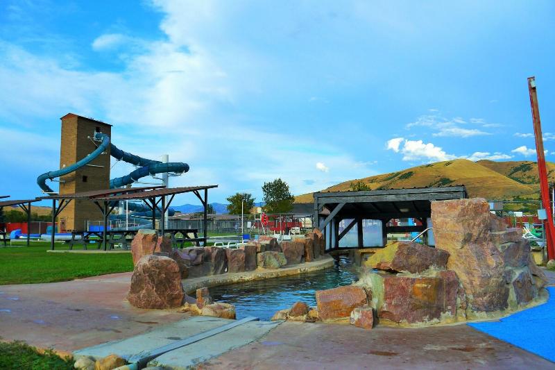 Riverdale Resort