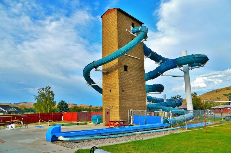 Riverdale Resort