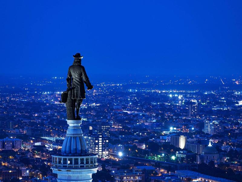 W Philadelphia image