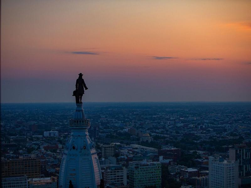 W Philadelphia image