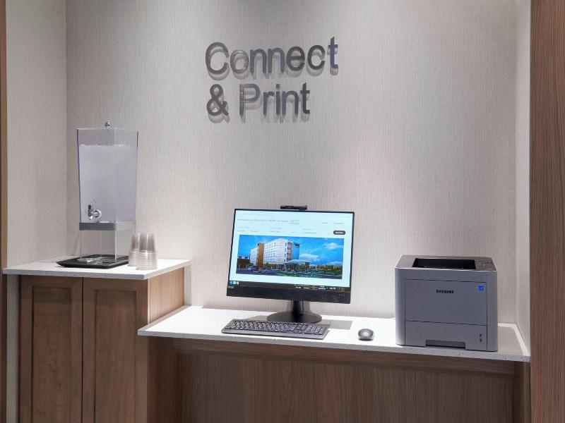 Fairfield Inn & Suites by Marriott Chicago O'Hare image