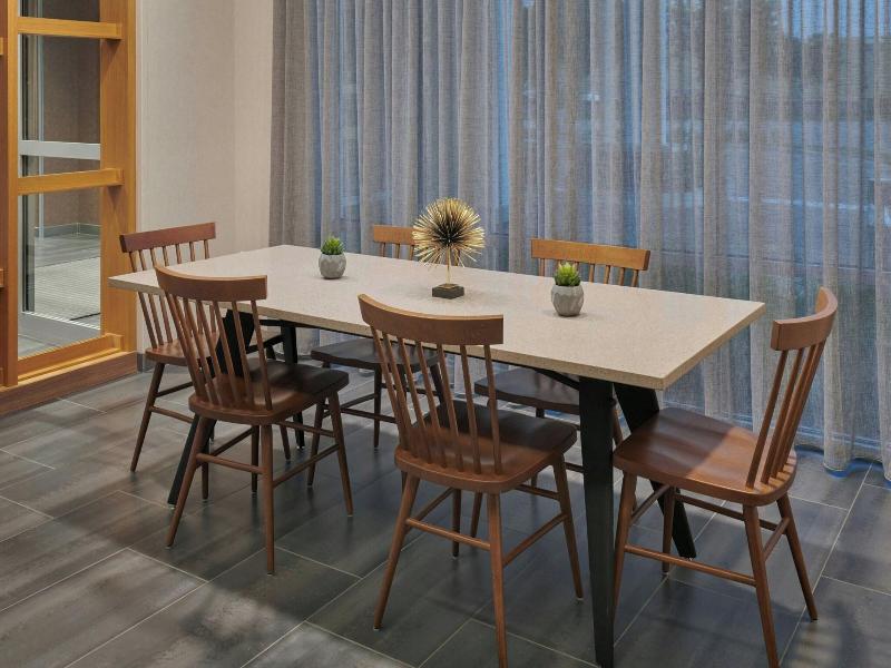 Fairfield Inn & Suites by Marriott Chicago O'Hare image