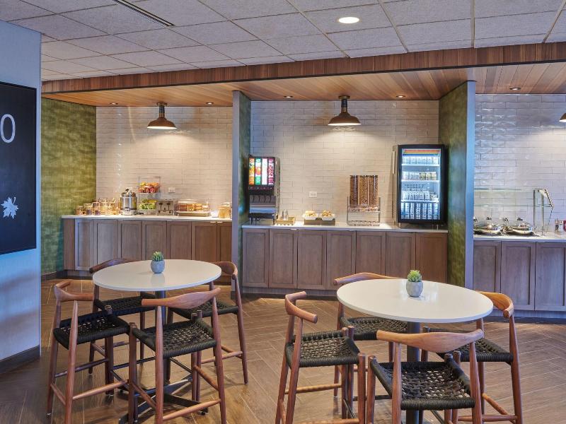 Fairfield Inn & Suites by Marriott Chicago O'Hare image