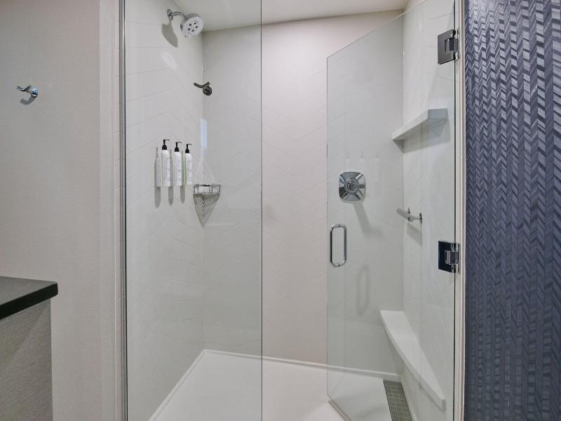 Fairfield Inn & Suites by Marriott Chicago O'Hare image