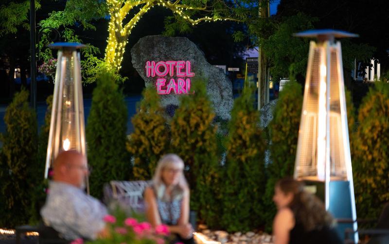Hotel Earl Of Charlevoix image