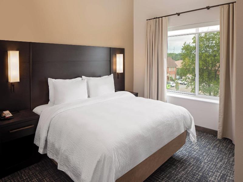 Residence Inn By Marriott Detroit Farmington Hills image