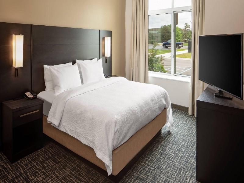 Residence Inn By Marriott Detroit Farmington Hills image
