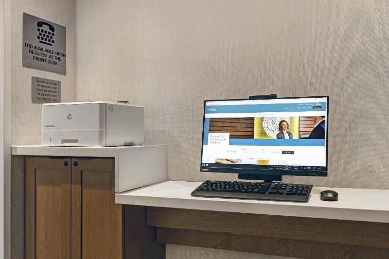 Fairfield Inn & Suites by Marriott Milwaukee Brook image