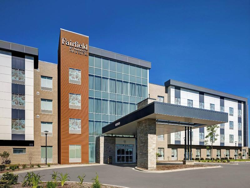 Fairfield Inn & Suites by Marriott Milwaukee Brook image