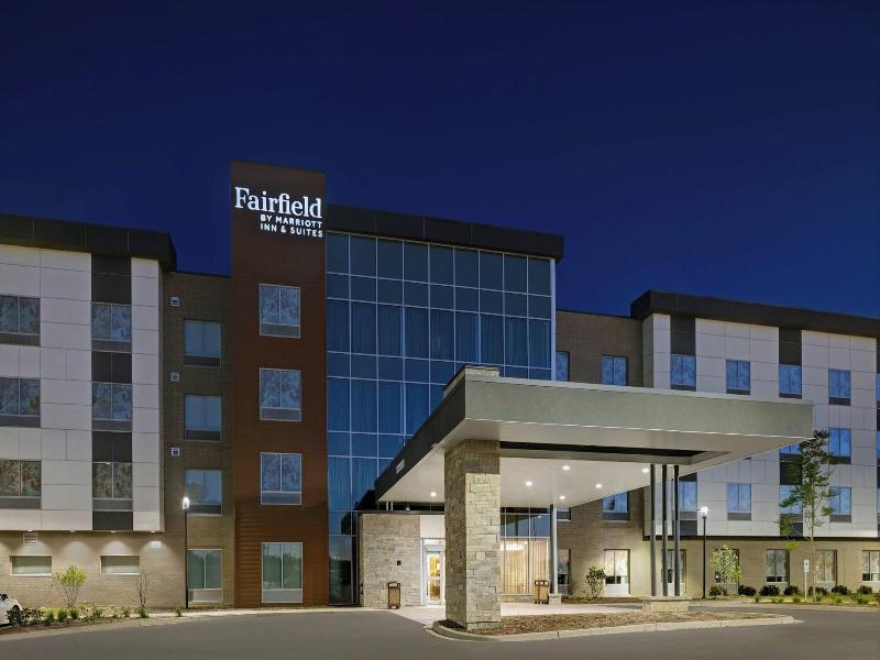 Fairfield Inn & Suites by Marriott Milwaukee Brook image