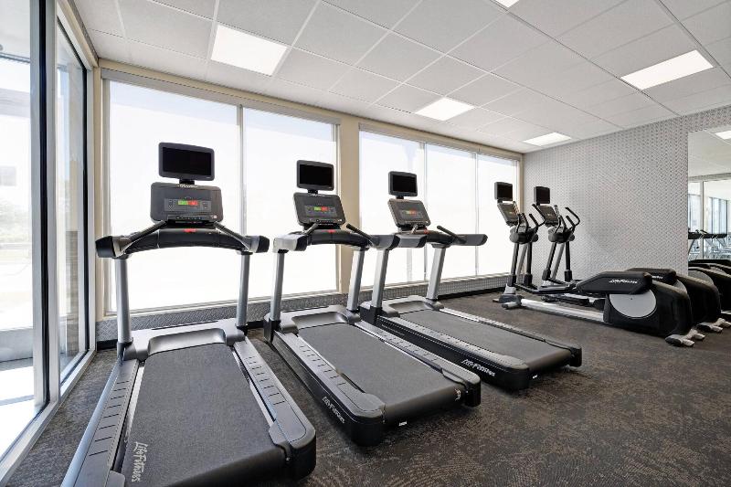 Fairfield Inn & Suites by Marriott Milwaukee Brook image