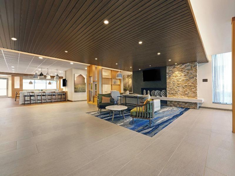 Fairfield Inn & Suites by Marriott Milwaukee Brook image