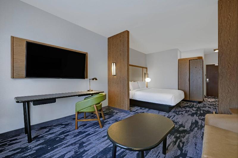 Fairfield Inn & Suites by Marriott Milwaukee Brook image