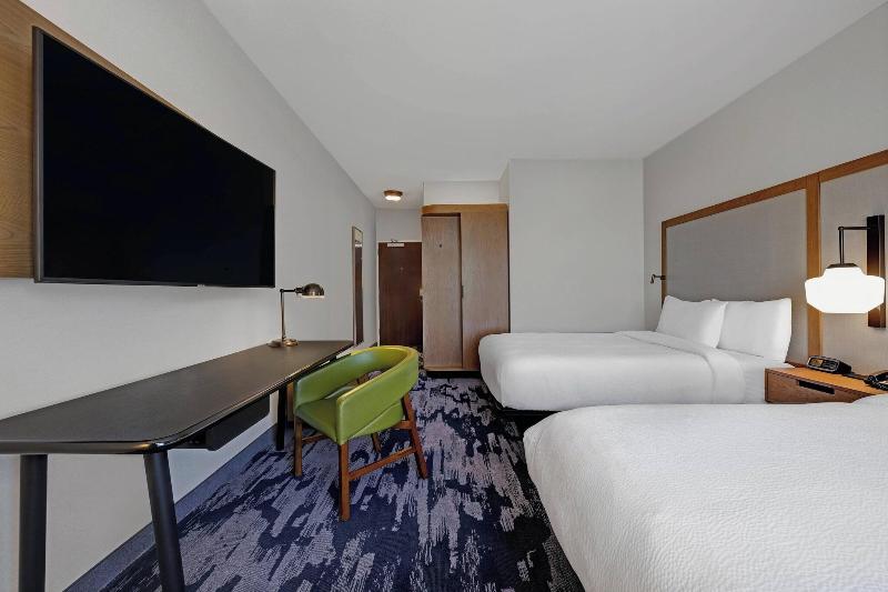 Fairfield Inn & Suites by Marriott Milwaukee Brook image