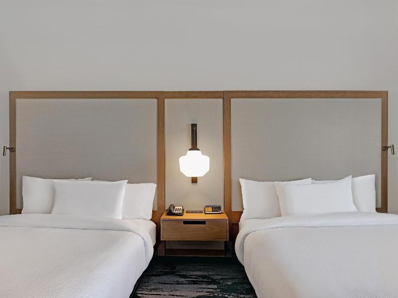 Fairfield Inn & Suites by Marriott Milwaukee Brook image