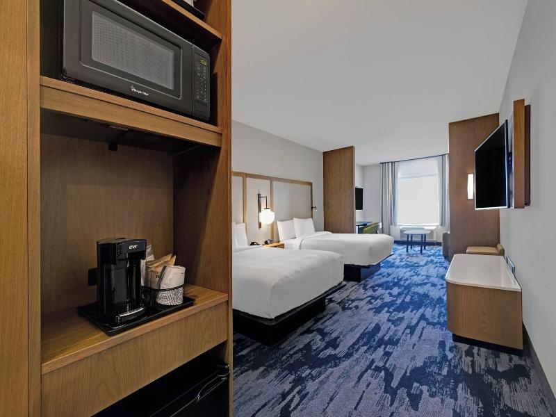 Fairfield Inn & Suites by Marriott Milwaukee Brook image