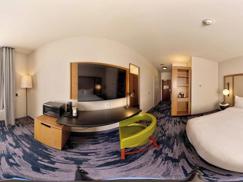 Fairfield Inn & Suites by Marriott Milwaukee Brook image