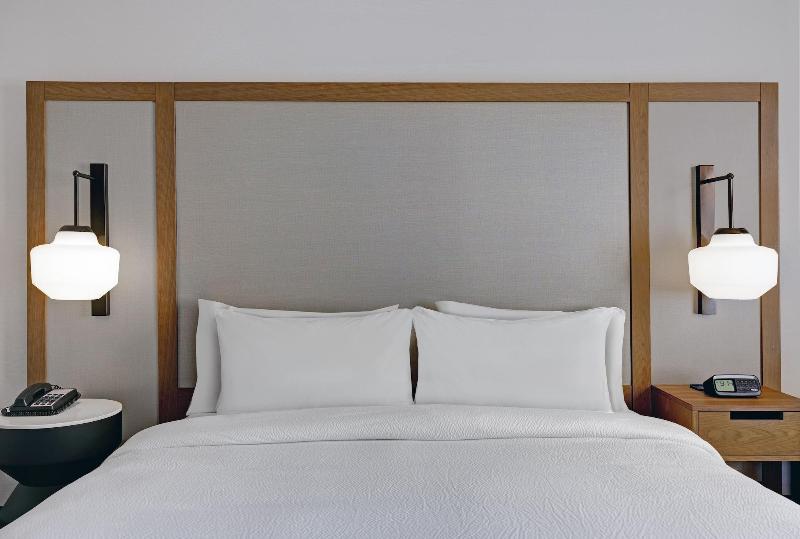 Fairfield Inn & Suites by Marriott Milwaukee Brook image