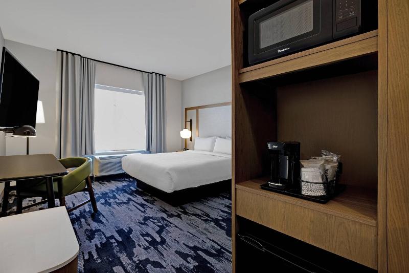 Fairfield Inn & Suites by Marriott Milwaukee Brook image
