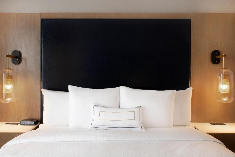 Fairfield Inn & Suites by Marriott Denver Airport - Image 8