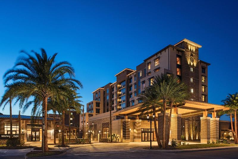 Brownwood Hotel & Spa image