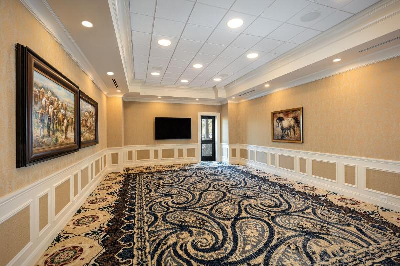 Brownwood Hotel & Spa image