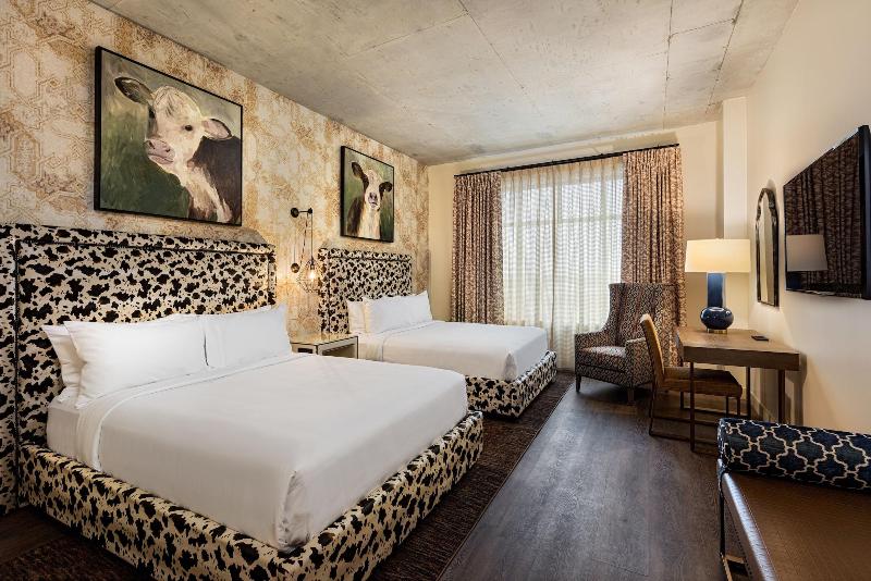 Brownwood Hotel & Spa image