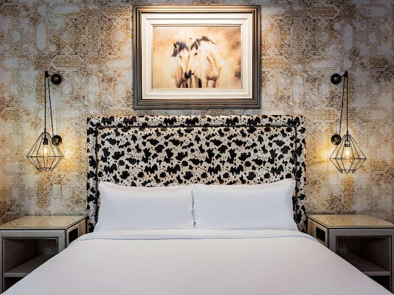Brownwood Hotel & Spa image