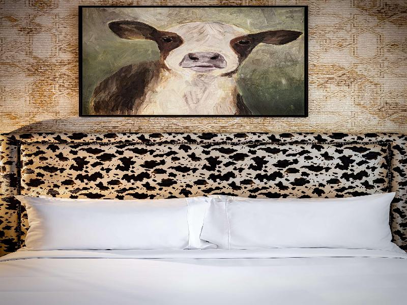 Brownwood Hotel & Spa image
