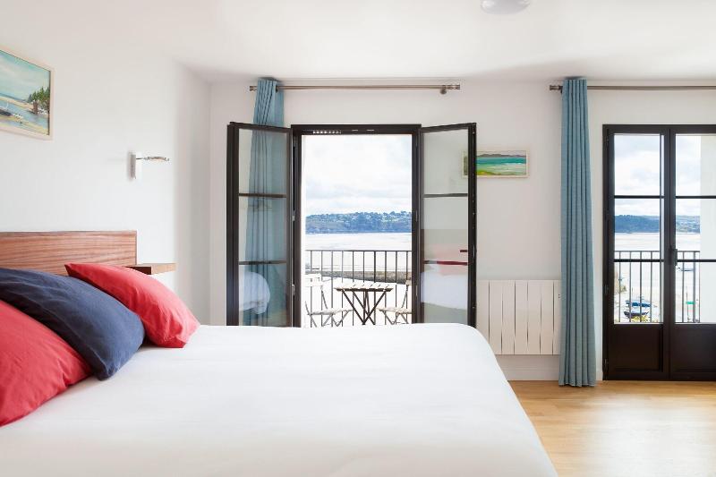 Hôtel du Port Locquirec image