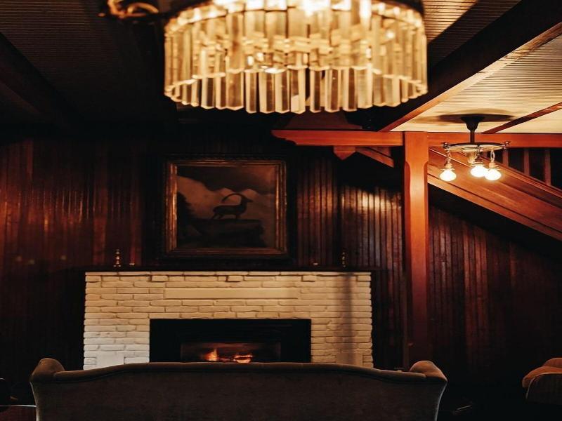 Shelburne Hotel image