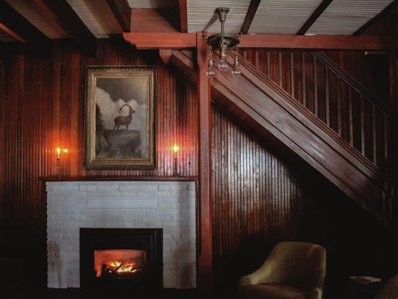Shelburne Hotel image