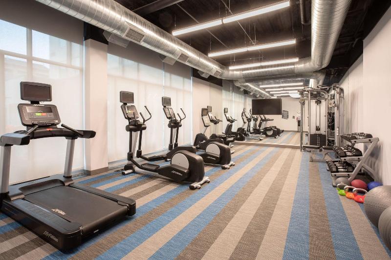 Aloft Omaha Aksarben Village image